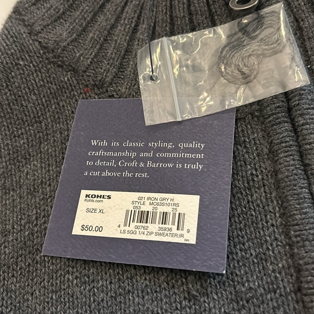 Croft & Barrow Men’s 1/4 Zip Sweater 
Iron grey - Picture 4 of 9
